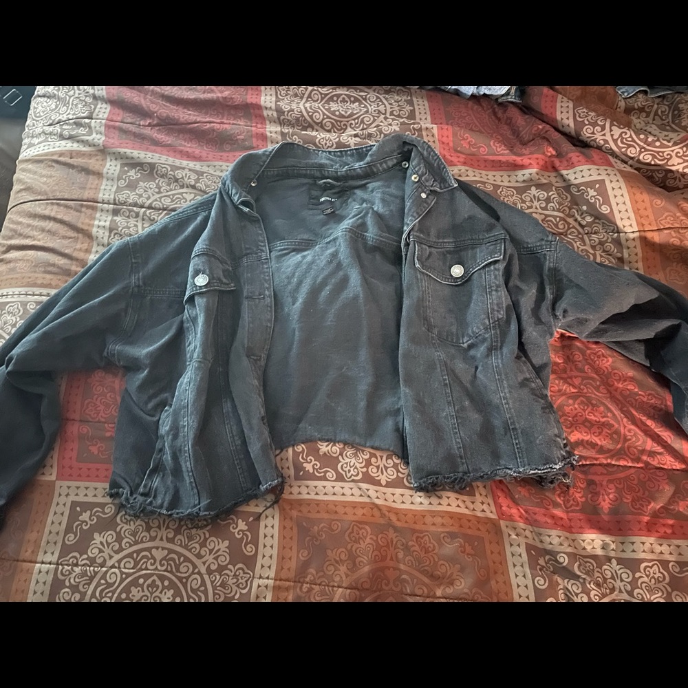 cropped black jean jacket